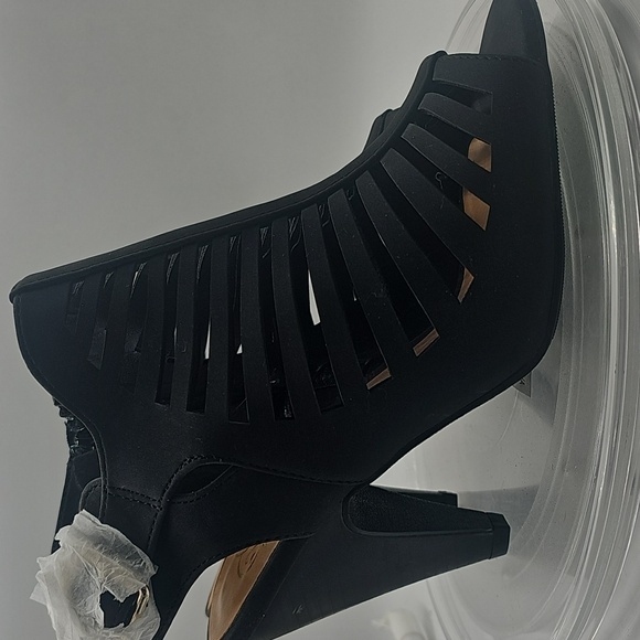 B My Delicious Shaky-S Fashion Open Toe Ankle Strap Buckle Chunky Heels 8.5 - Picture 7 of 11